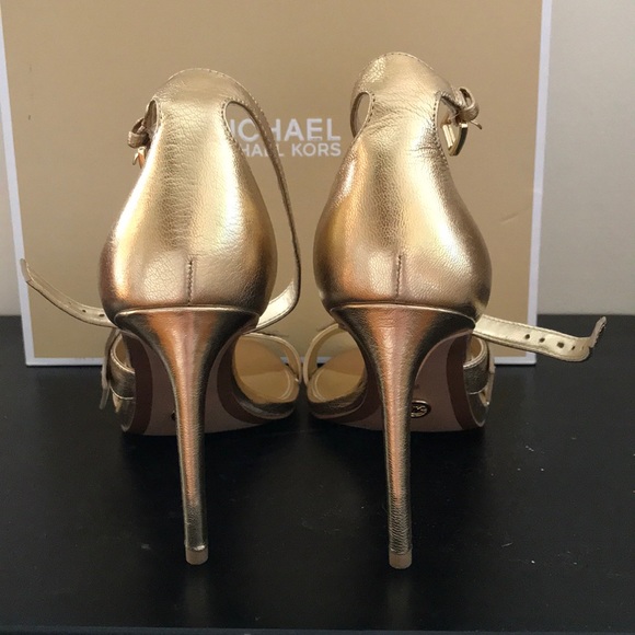 NWB MICHAEL Michael Kors Lexie Gold Sandals 8M - Picture 5 of 7